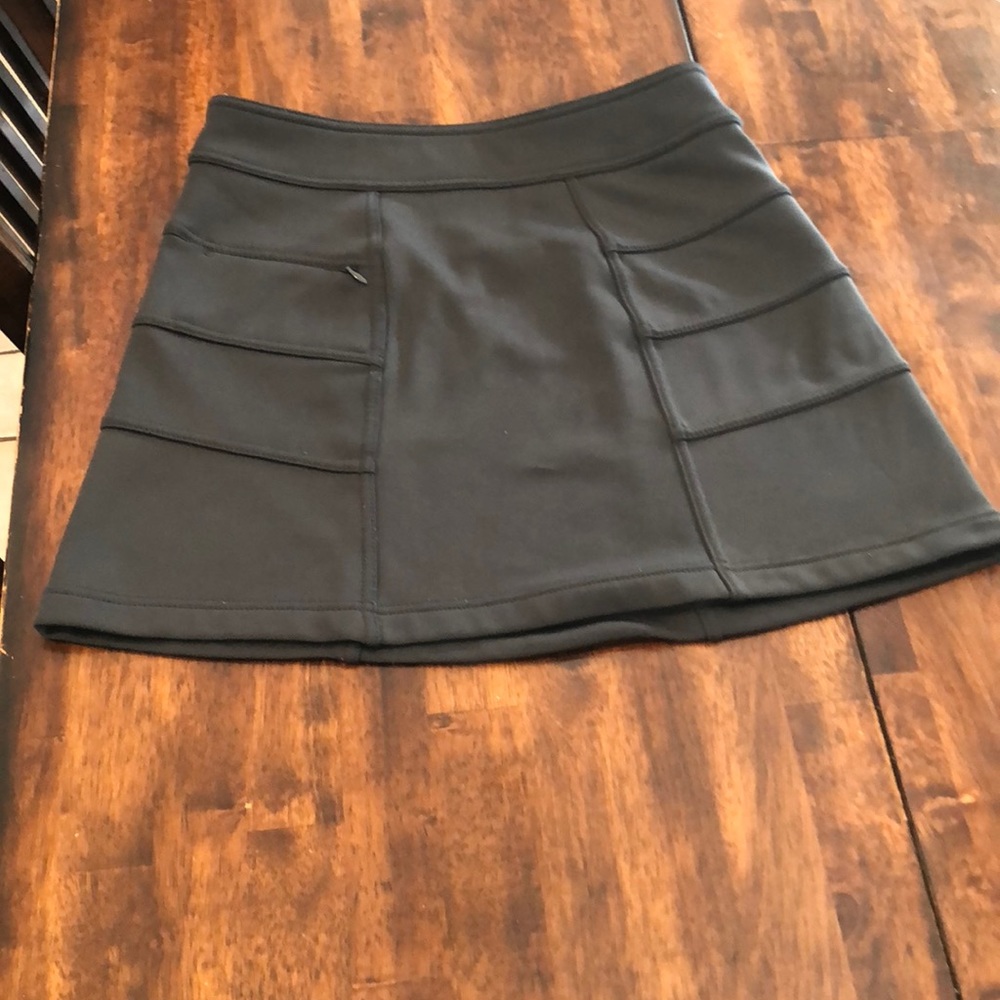 Athleta blizzard fleece lined skirt